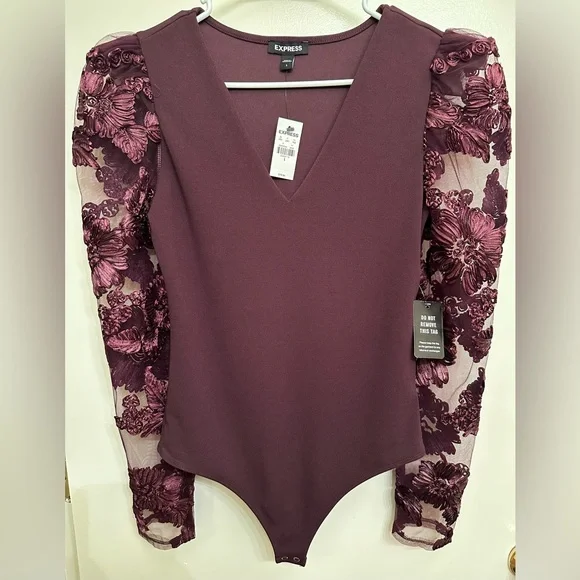 Express Maroon Top Size Small - Picture 1 of 3